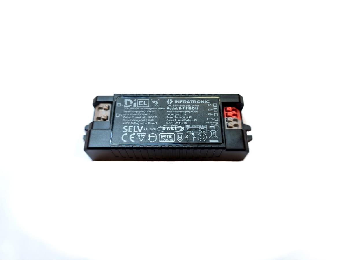D4i LED Driver 15W angled view